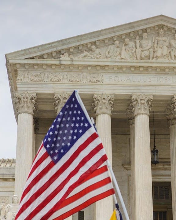 Supreme Court Halts Order to Rehire Fired Federal Workers