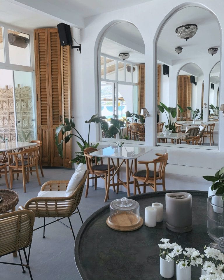Aesthetic Cafes in San Francisco: 15+ Spots for Work and Photos