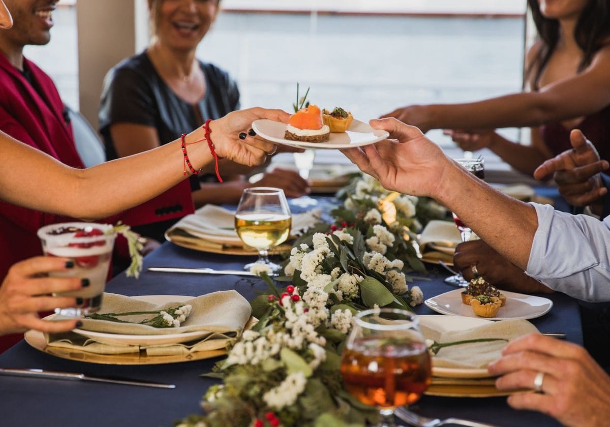 Take a Thanksgiving Brunch Cruise