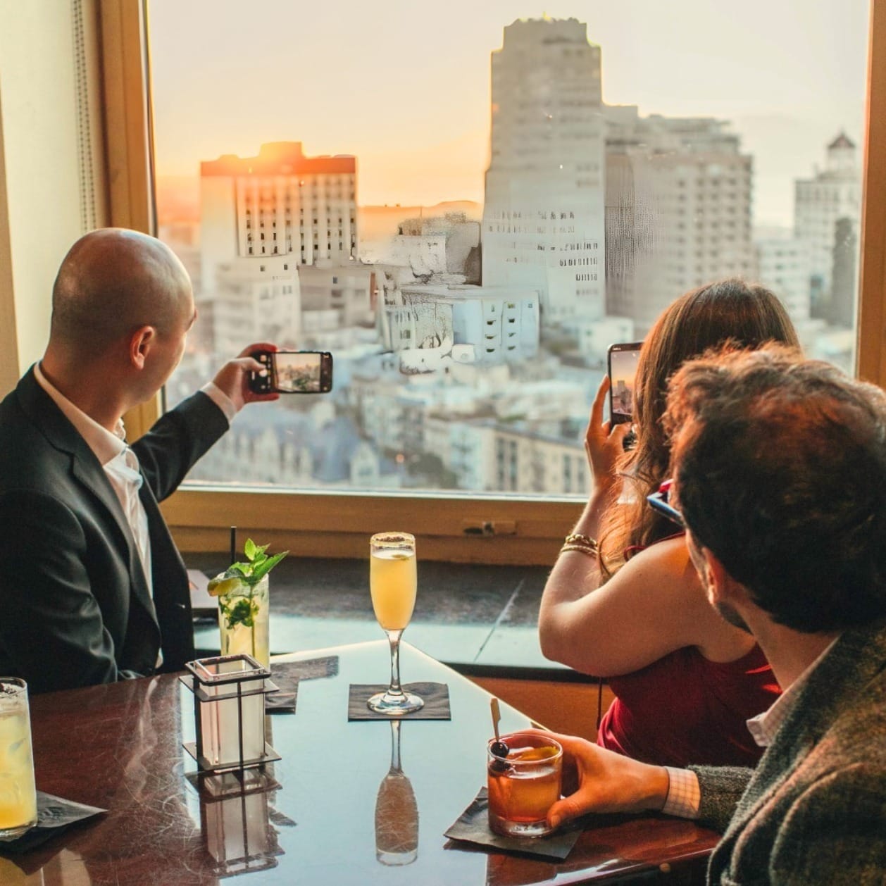 best rooftop bars in San Francisco, Top of the Mark