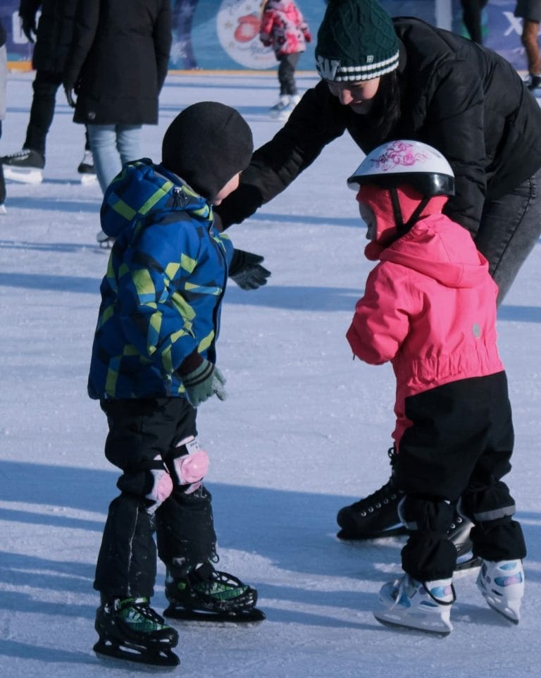 Winter Fun in San Francisco: Ice Skating at Union Square & Other Holiday Activities