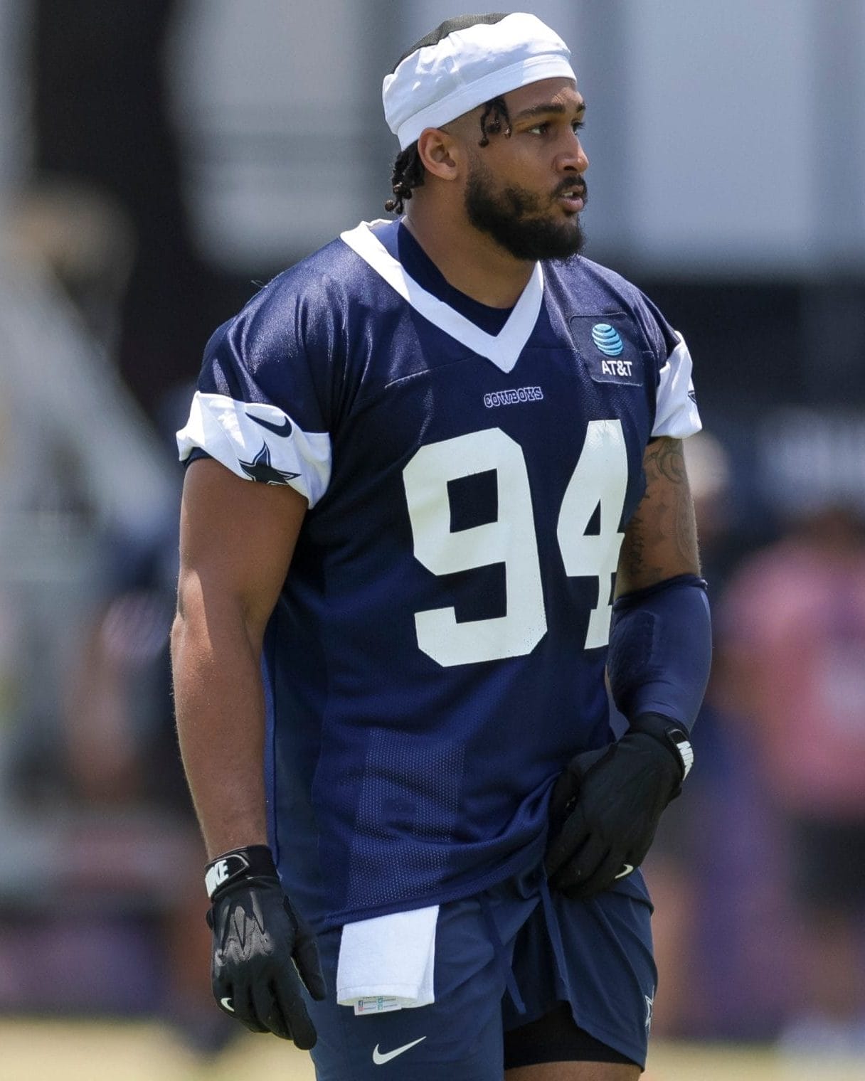 Cowboys DE Marshawn Kneeland Dies at 24