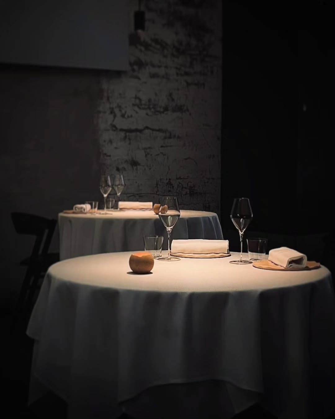 table set up at michelin star dining for Valentine 