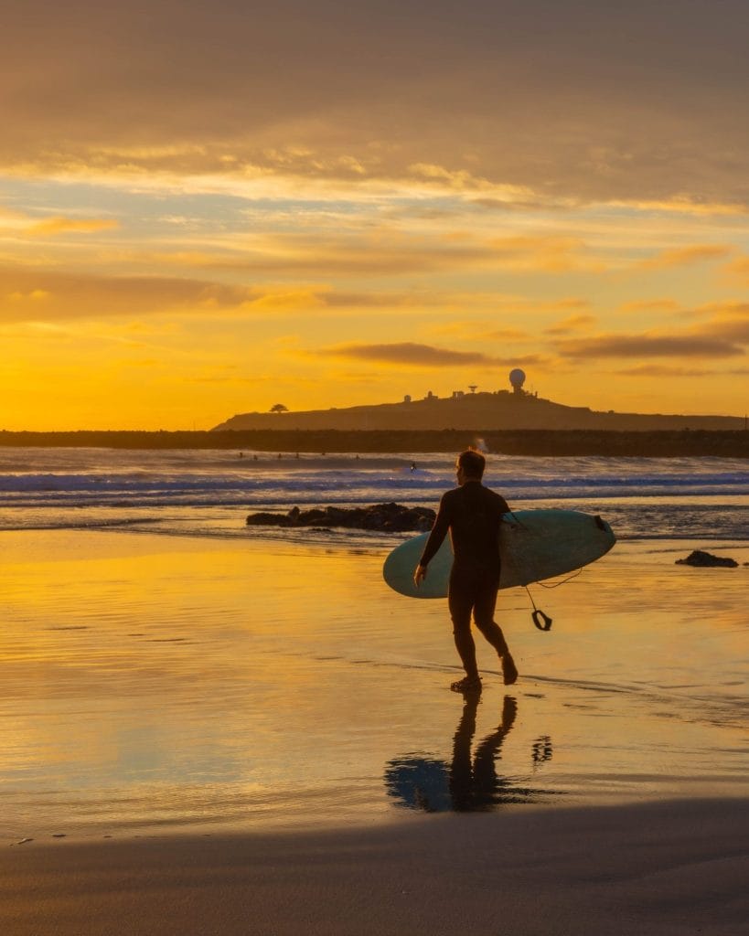 Coastal cliffs and ocean views in Half Moon Bay California cozy weekend getaway